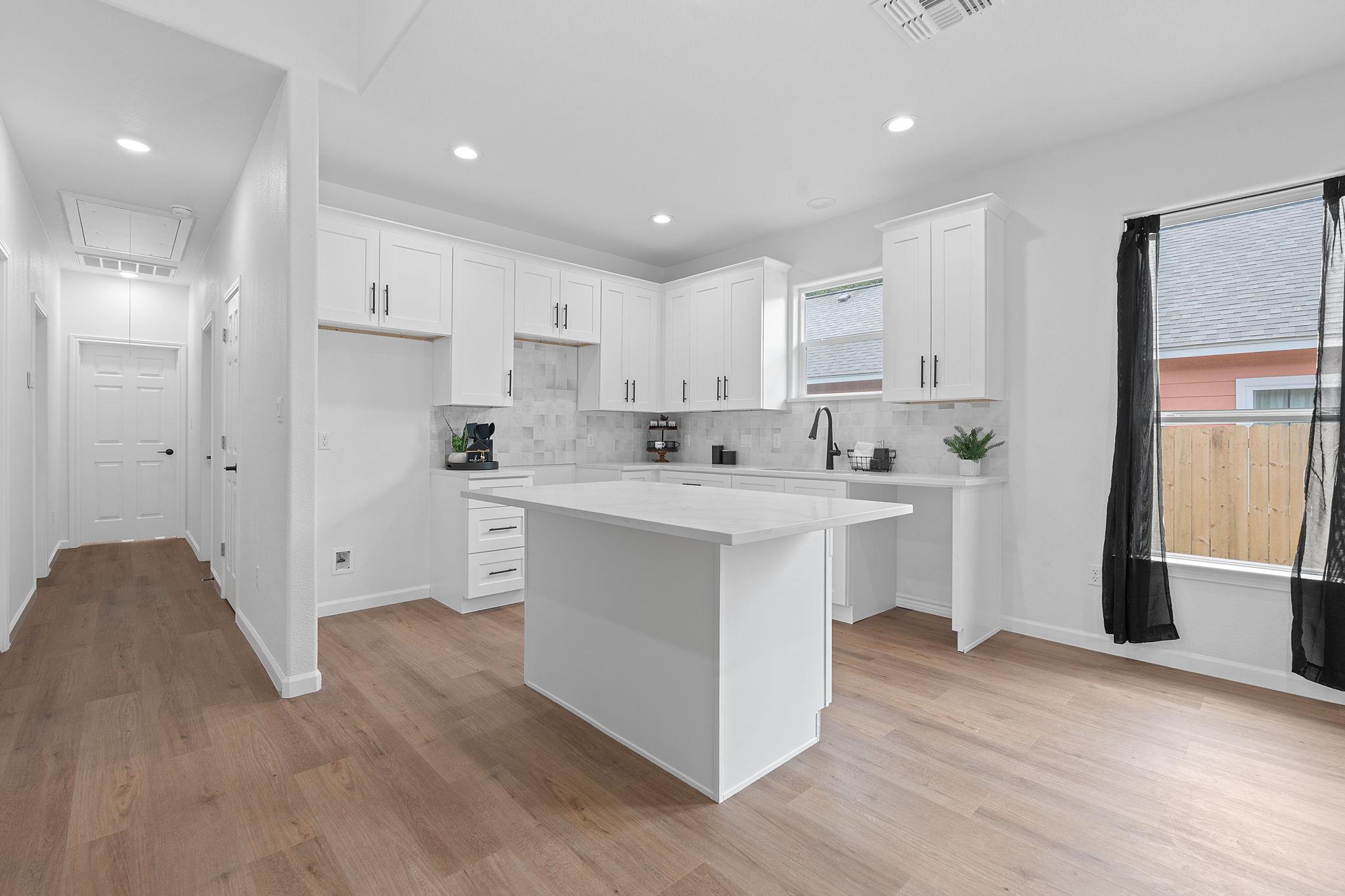 738 Chihuahua ST
