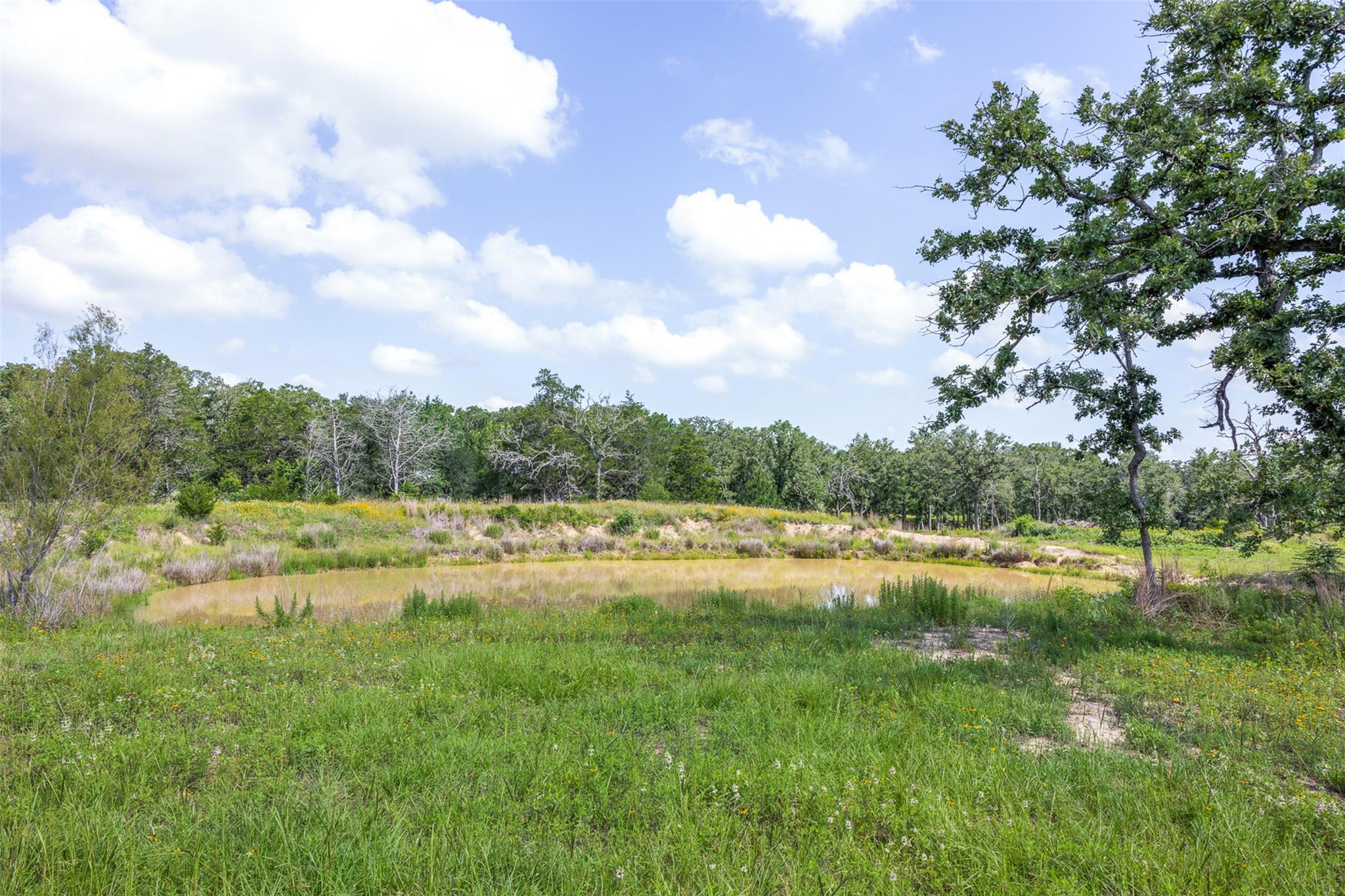 305 Cistern RD