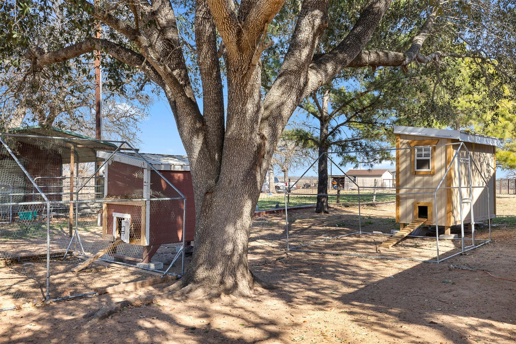 7393 N State Highway 80