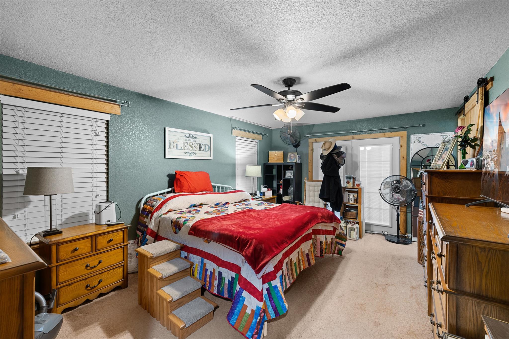 7393 N State Highway 80