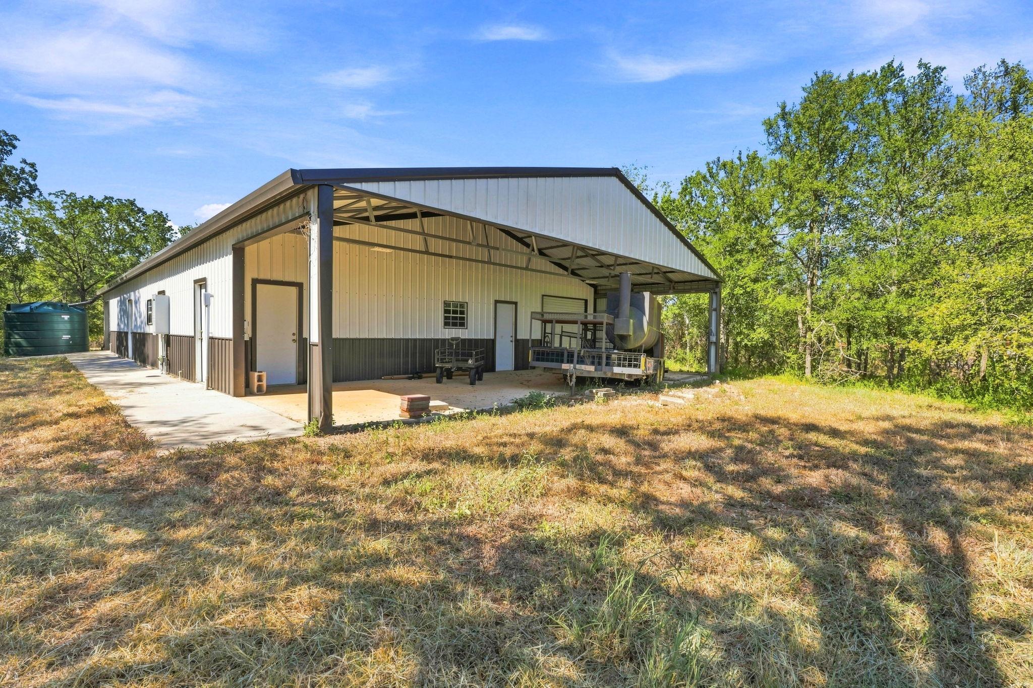 615 Green Acre DR