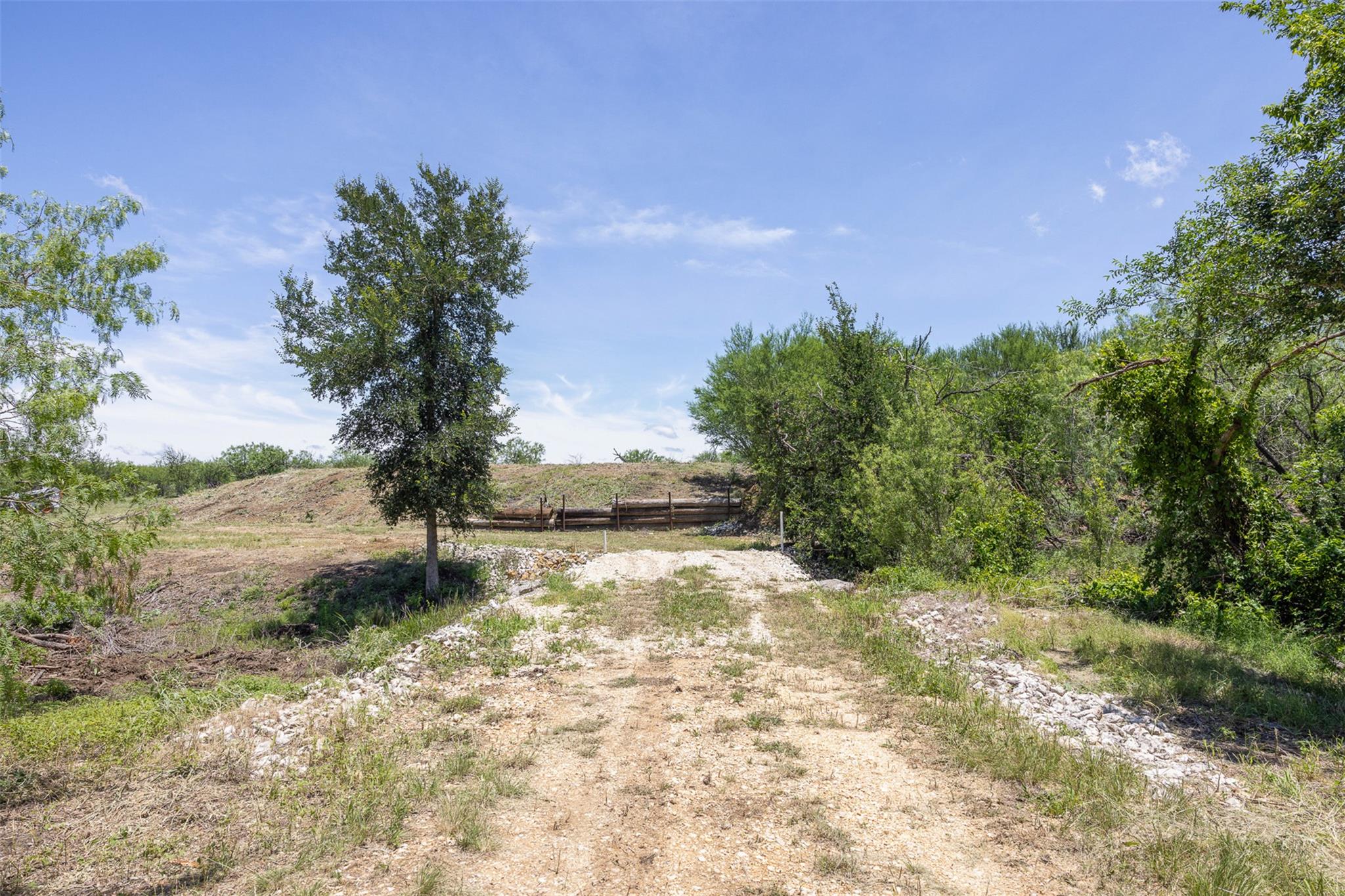 3710 Dry Creek RD