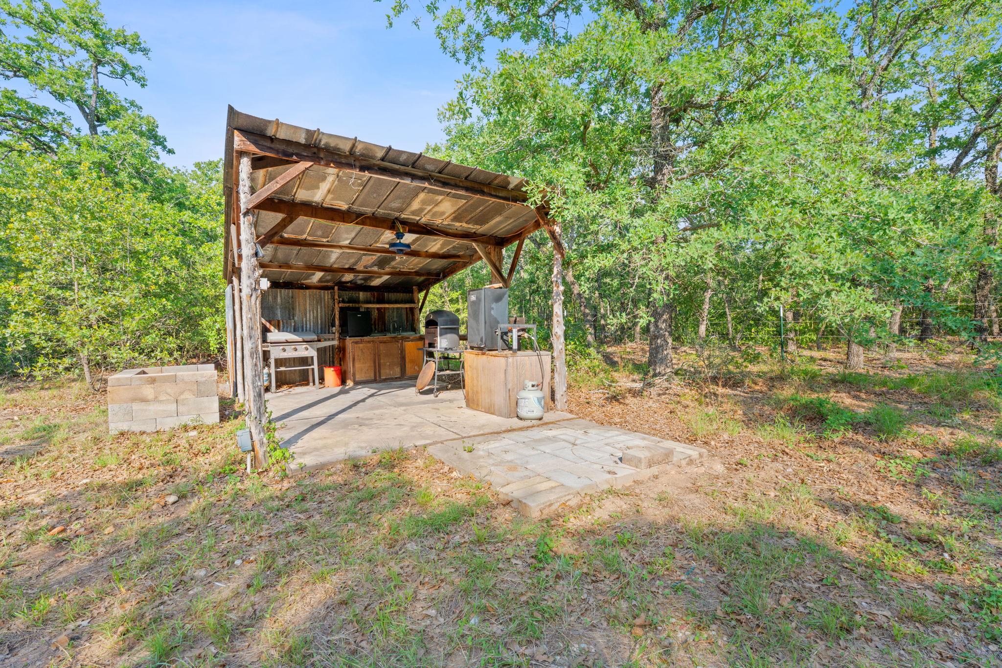 465 Catfish LN
