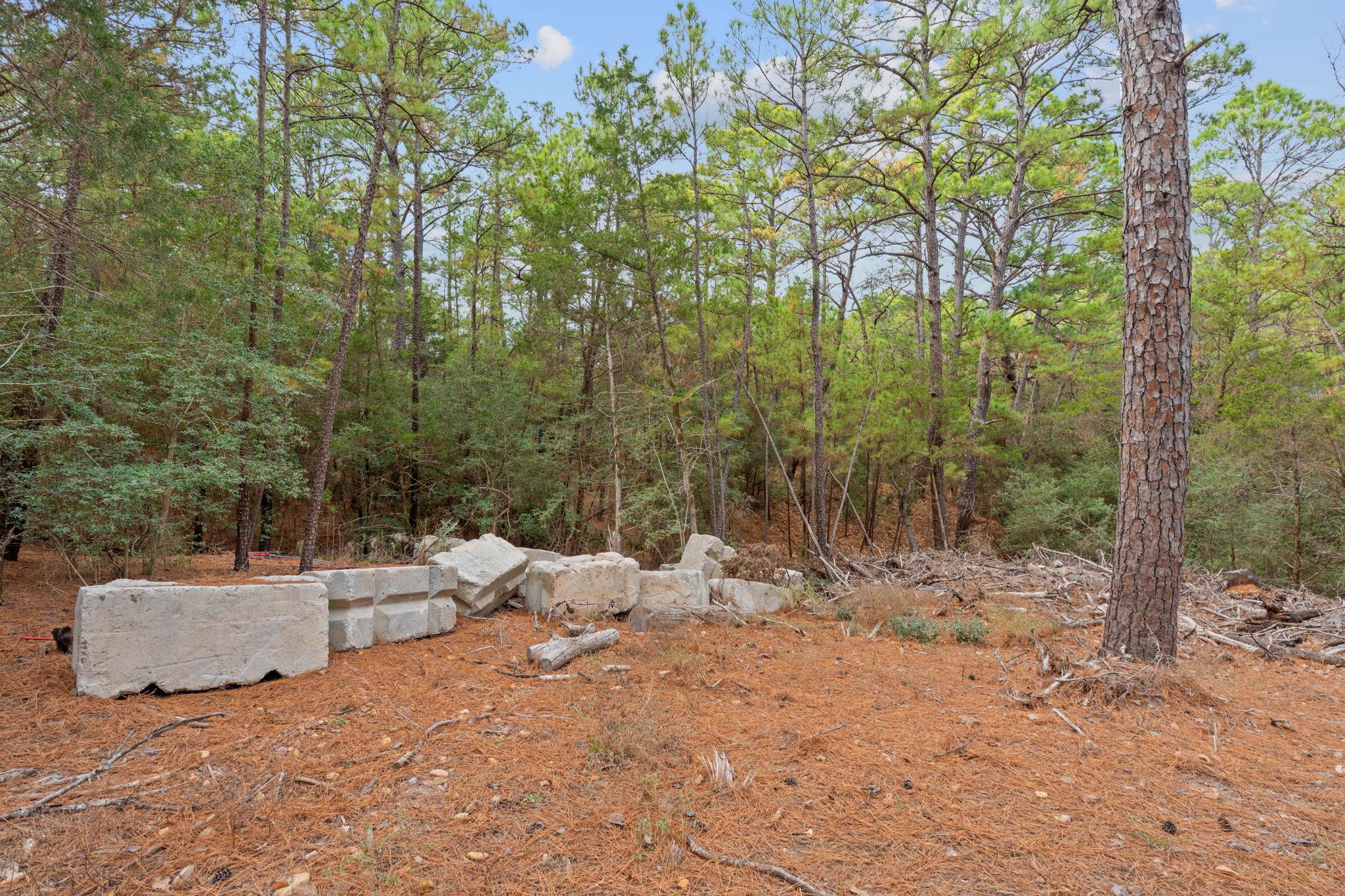 118 & 120 Kamaiki DR