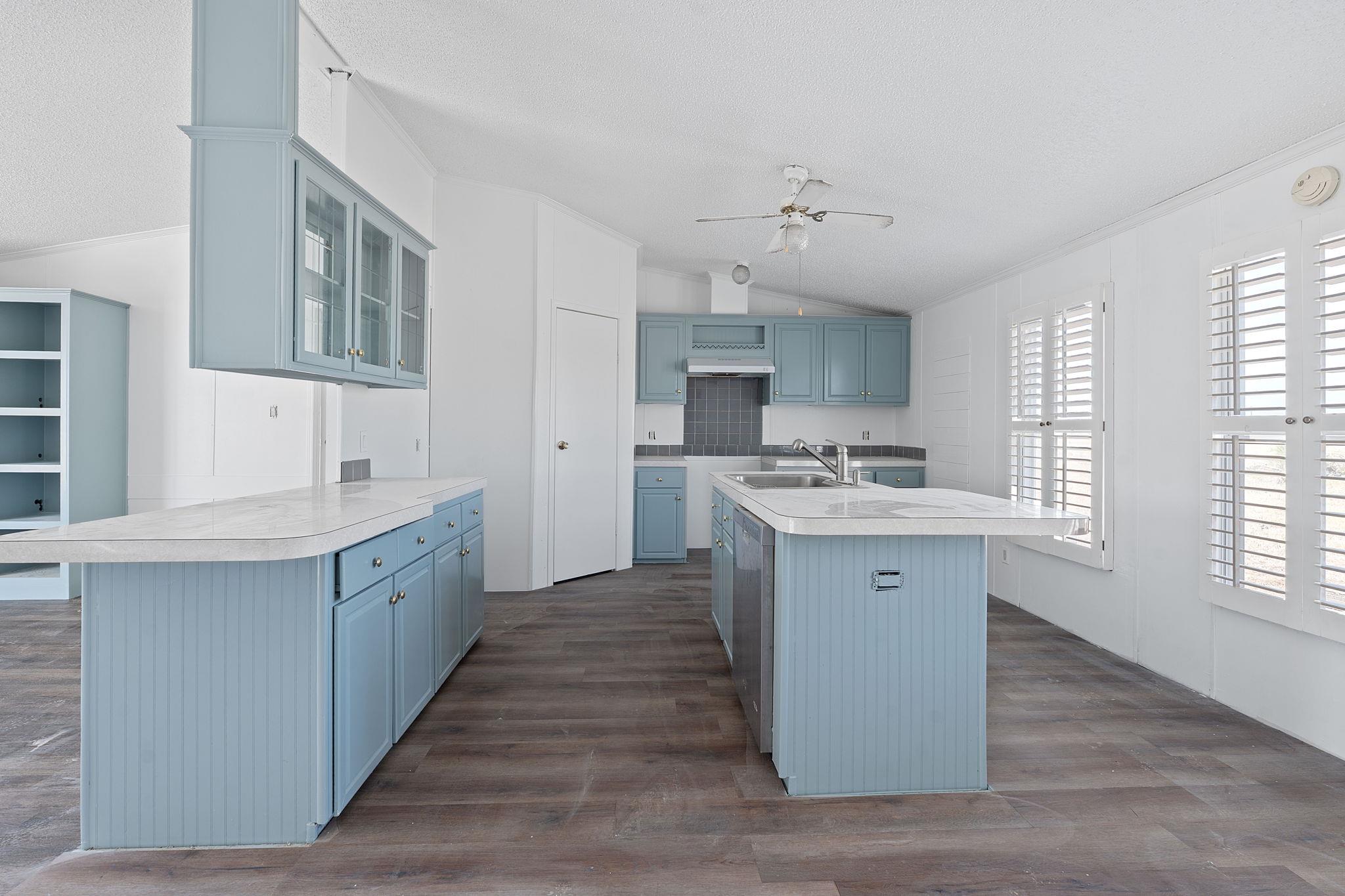 1177 County Road 402