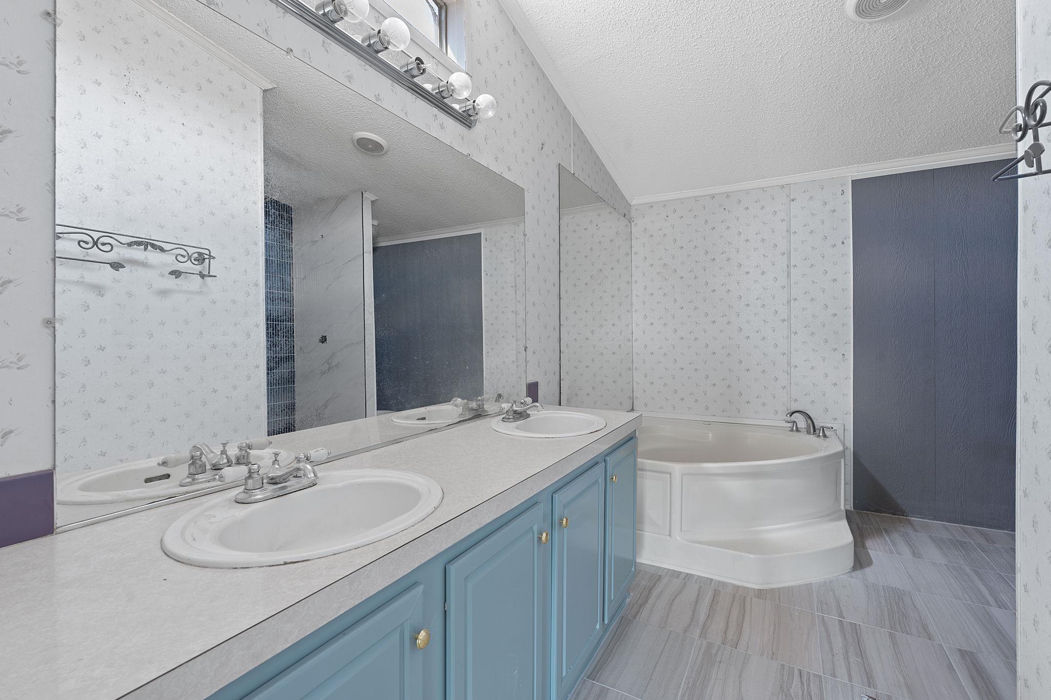 1177 County Road 402