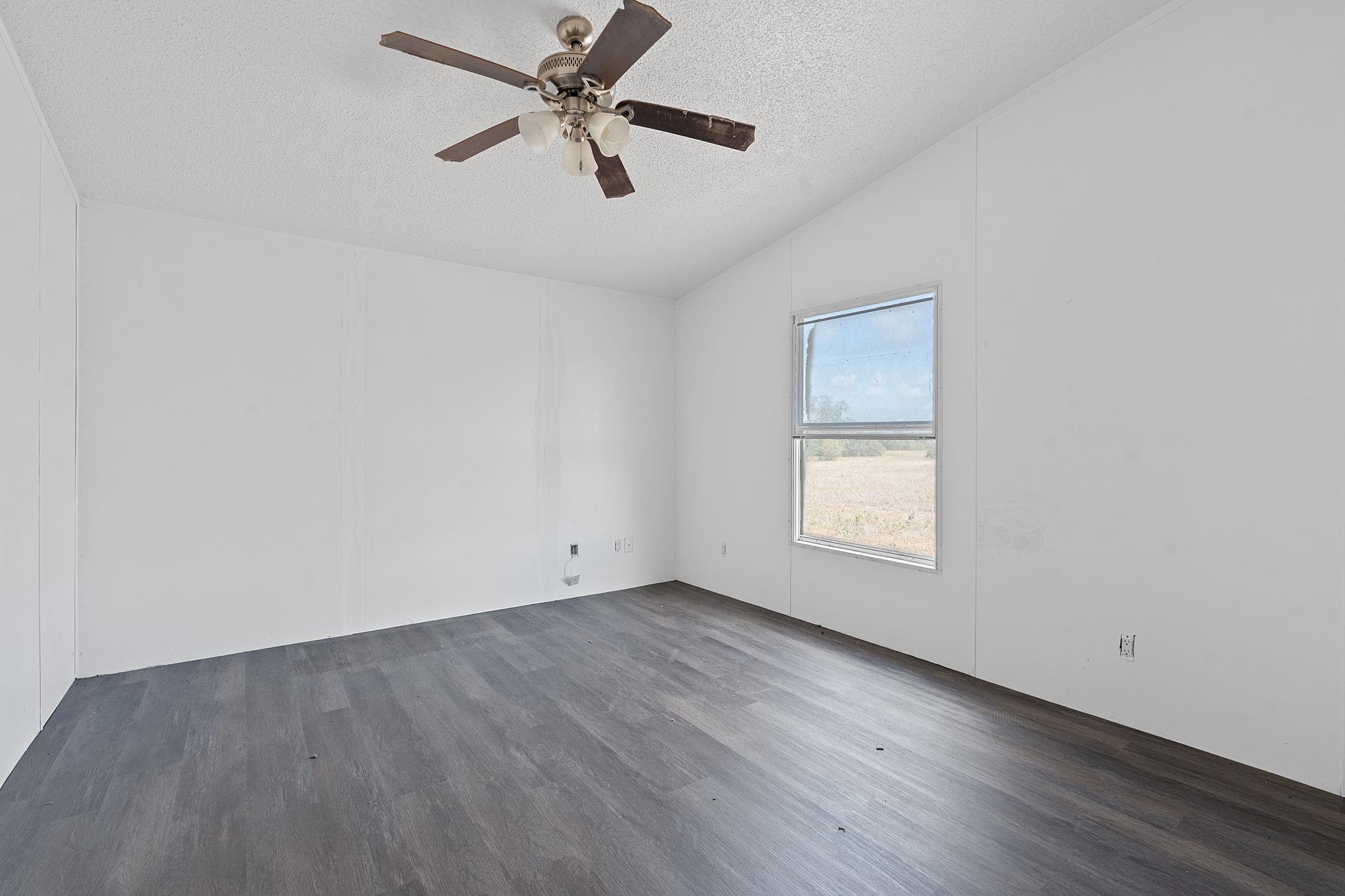 1177 County Road 402