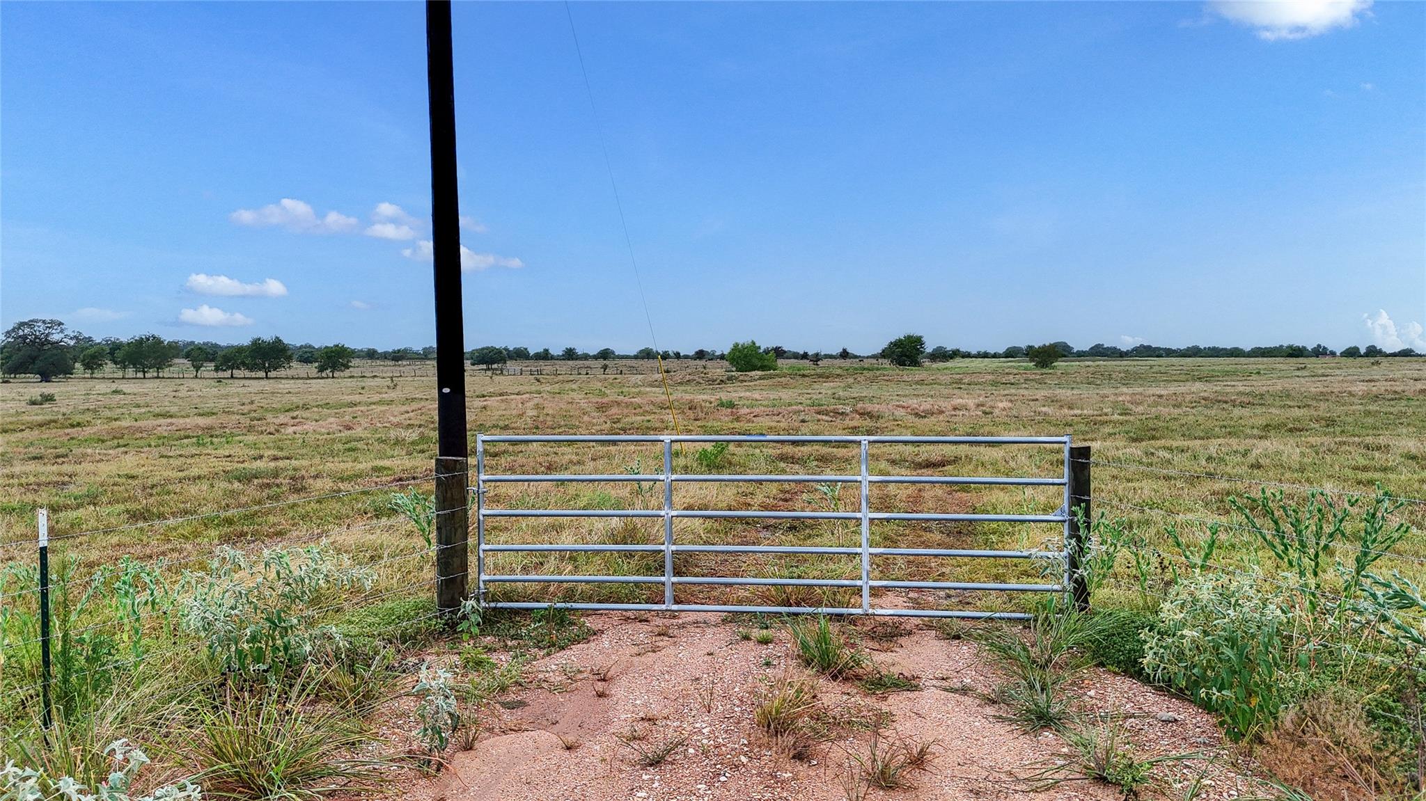 2171 E Highway 237