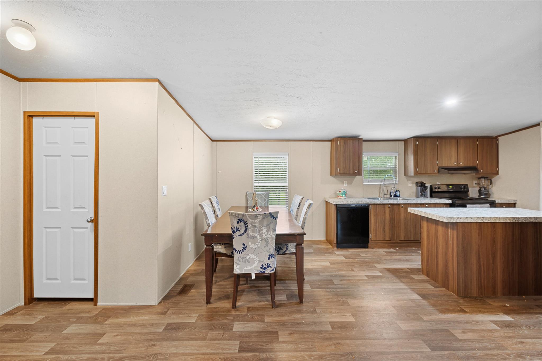 6497 Taylorsville RD