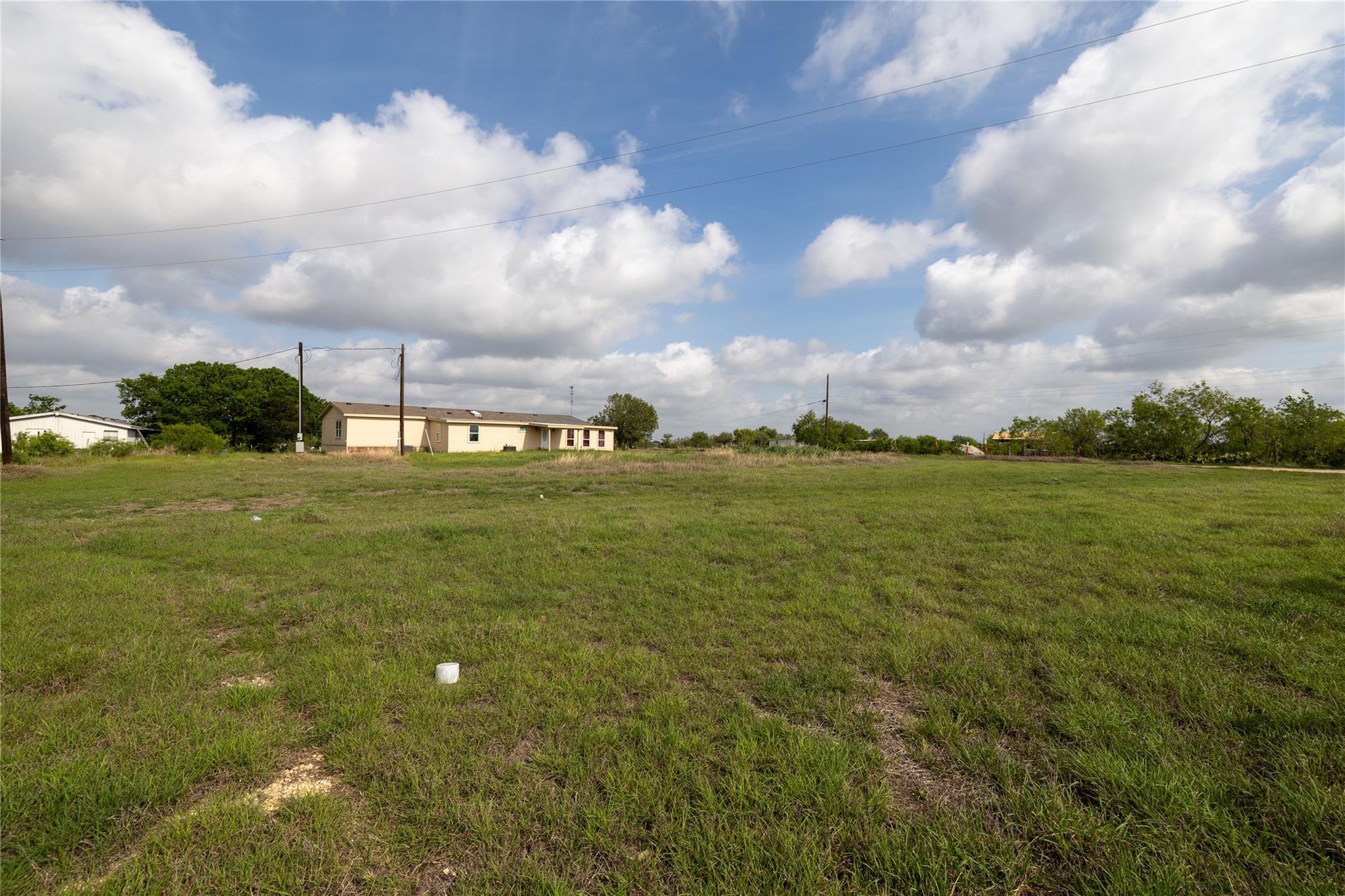 230 Sunkist DR