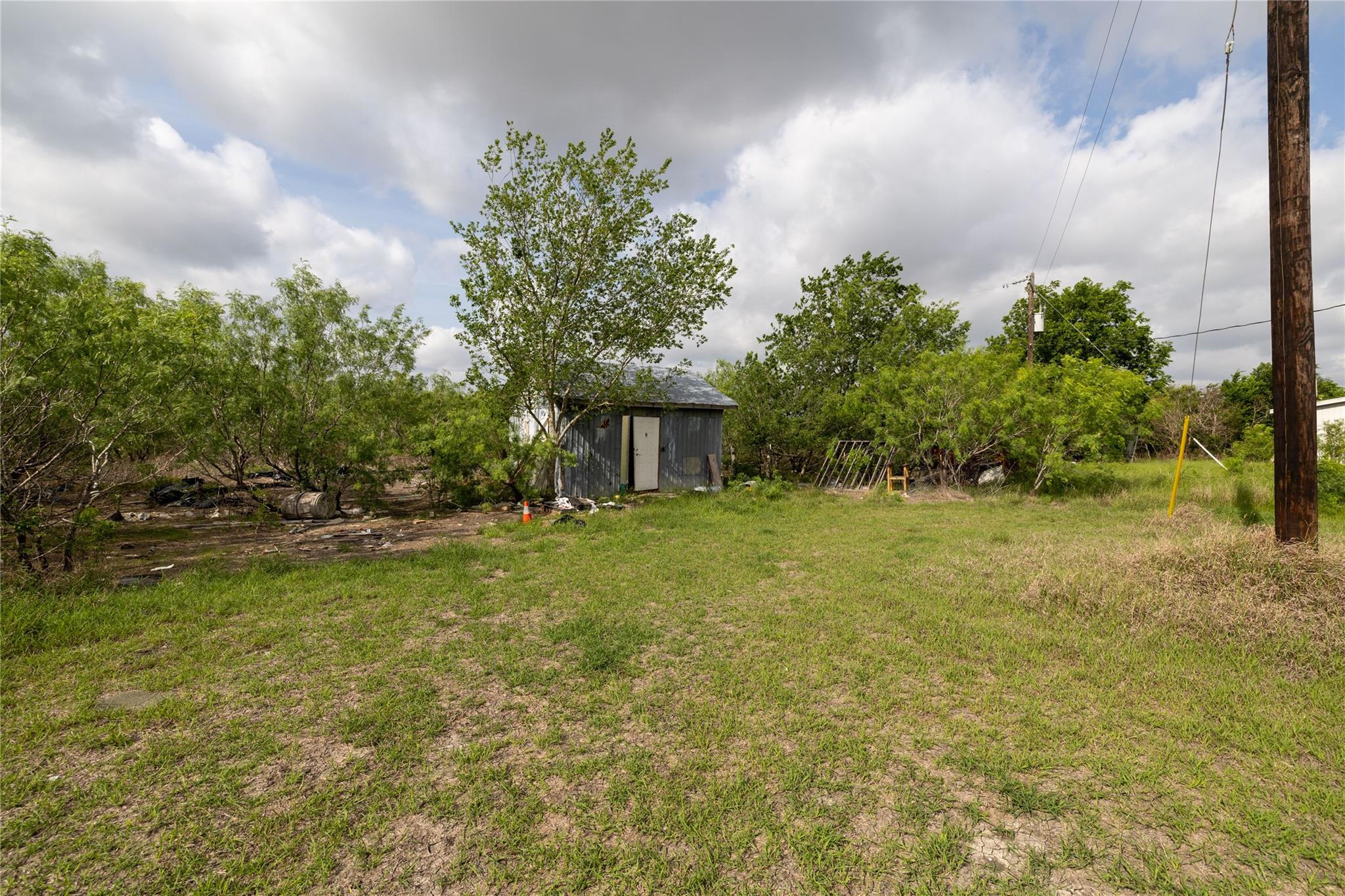 230 Sunkist DR