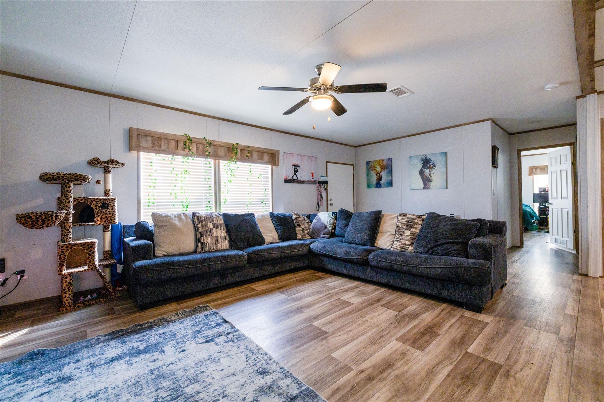230 Sunkist DR