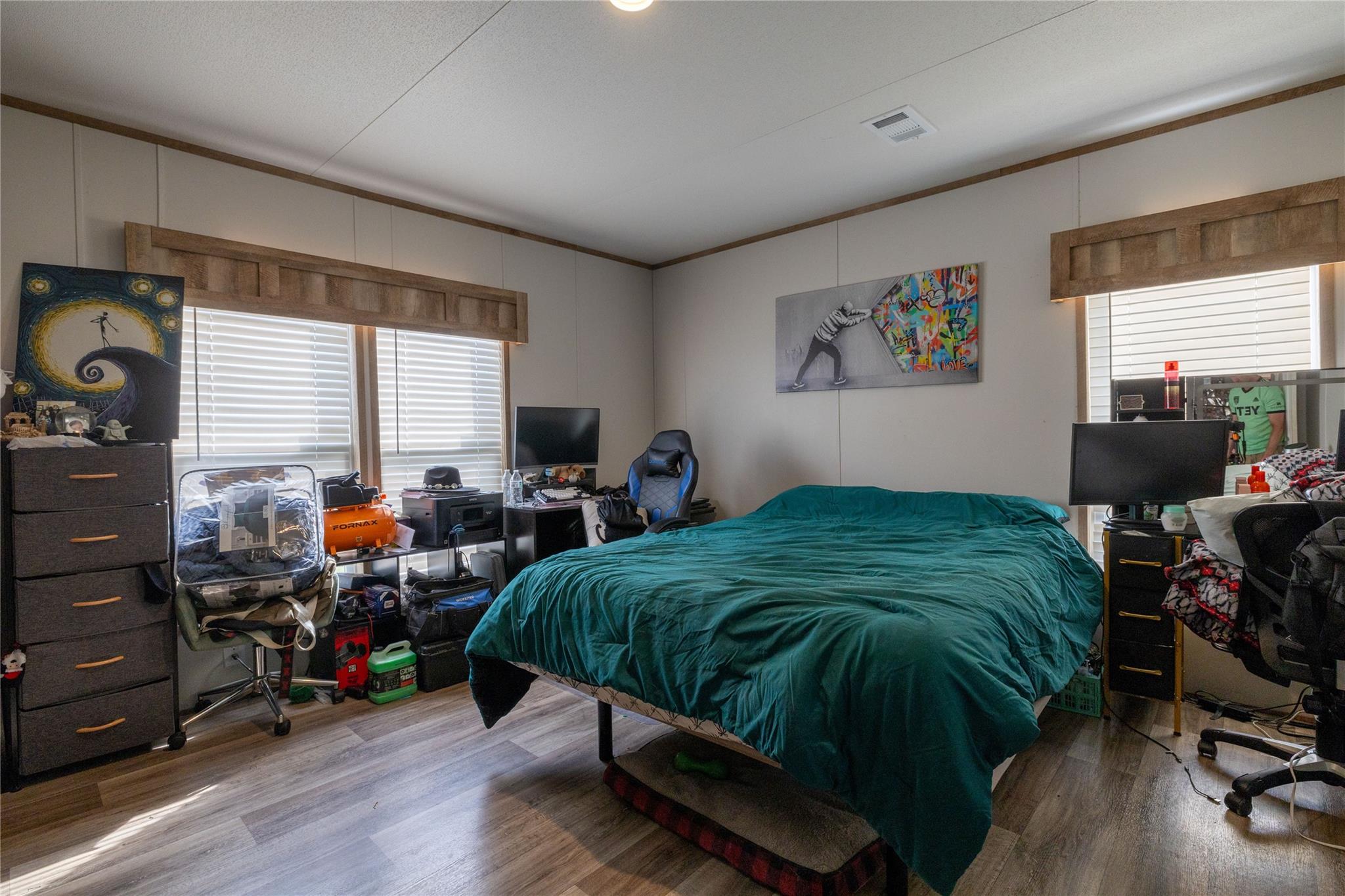 230 Sunkist DR