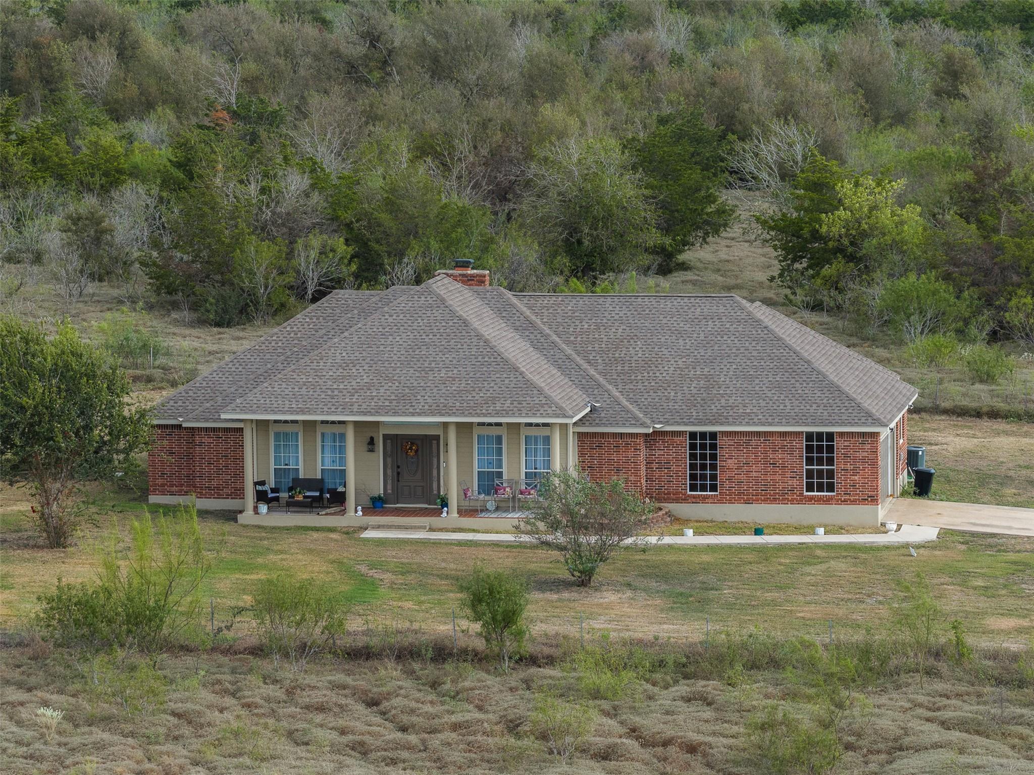 1001 Schubert LN