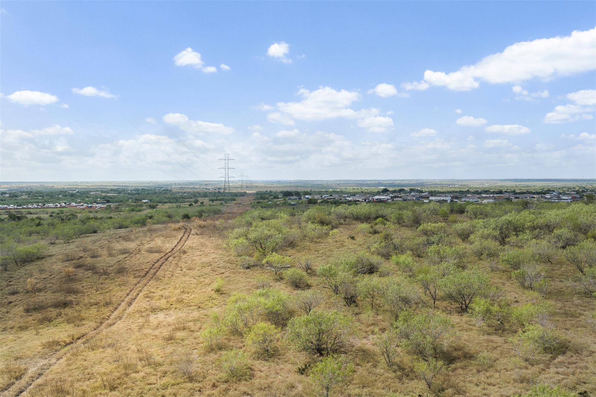 1001 Schubert LN