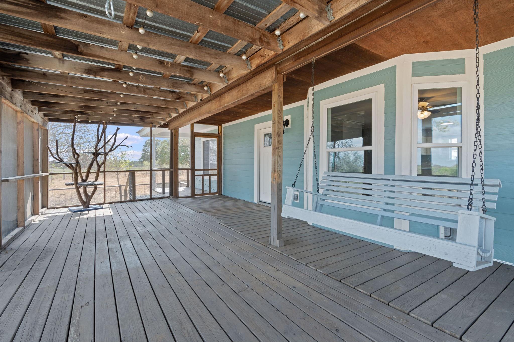 154 Caracara LN