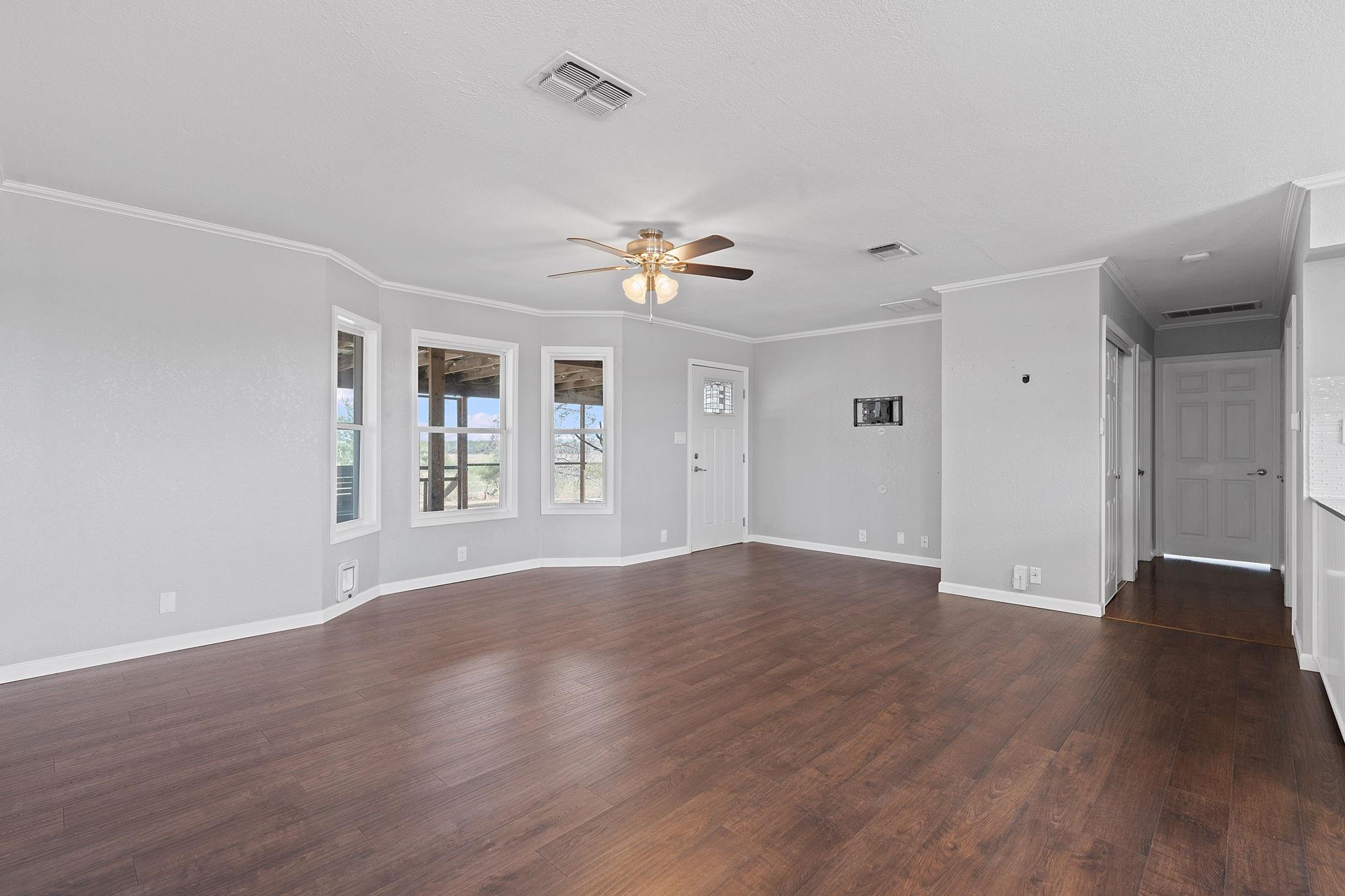 154 Caracara LN