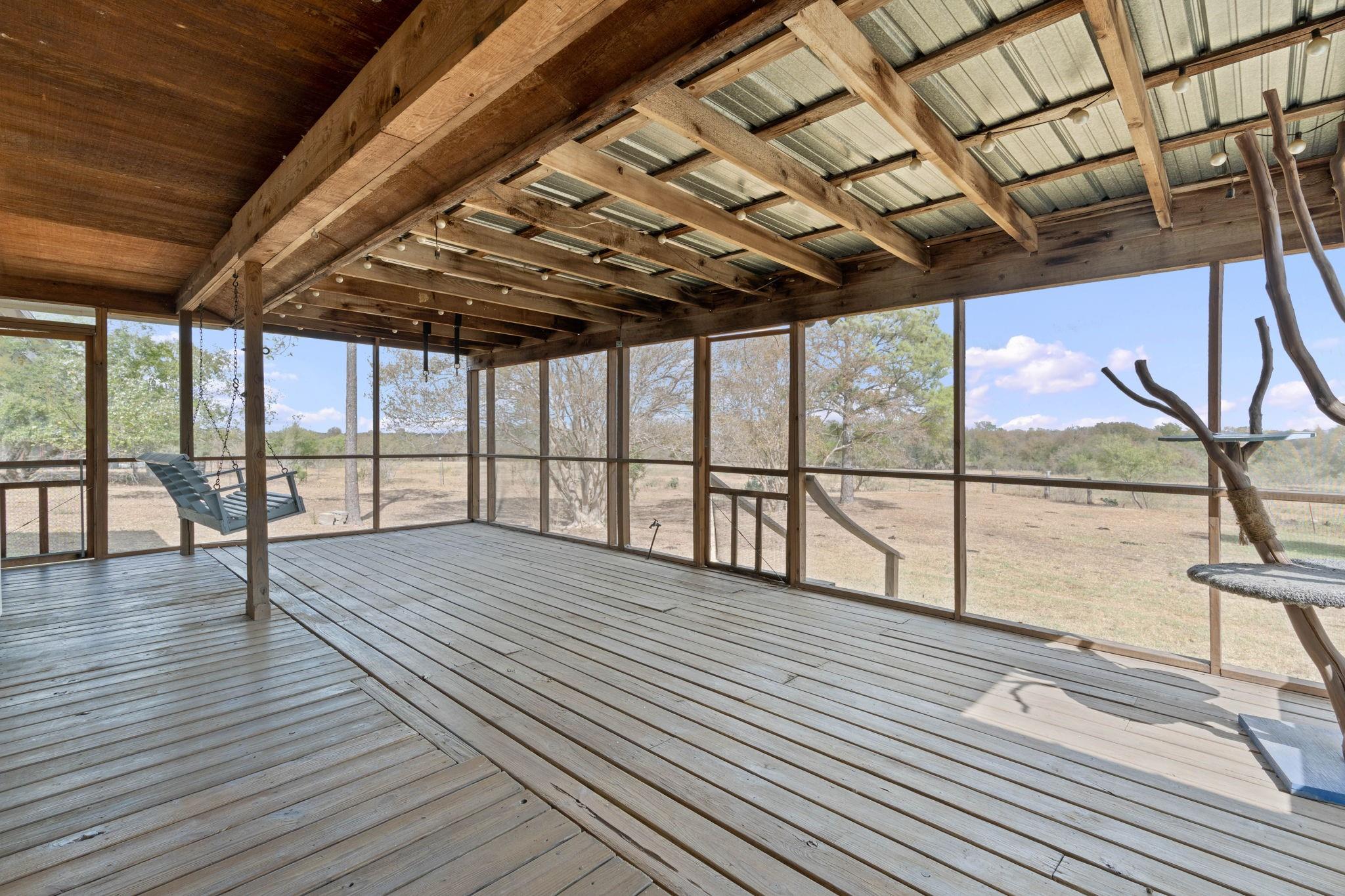 154 Caracara LN