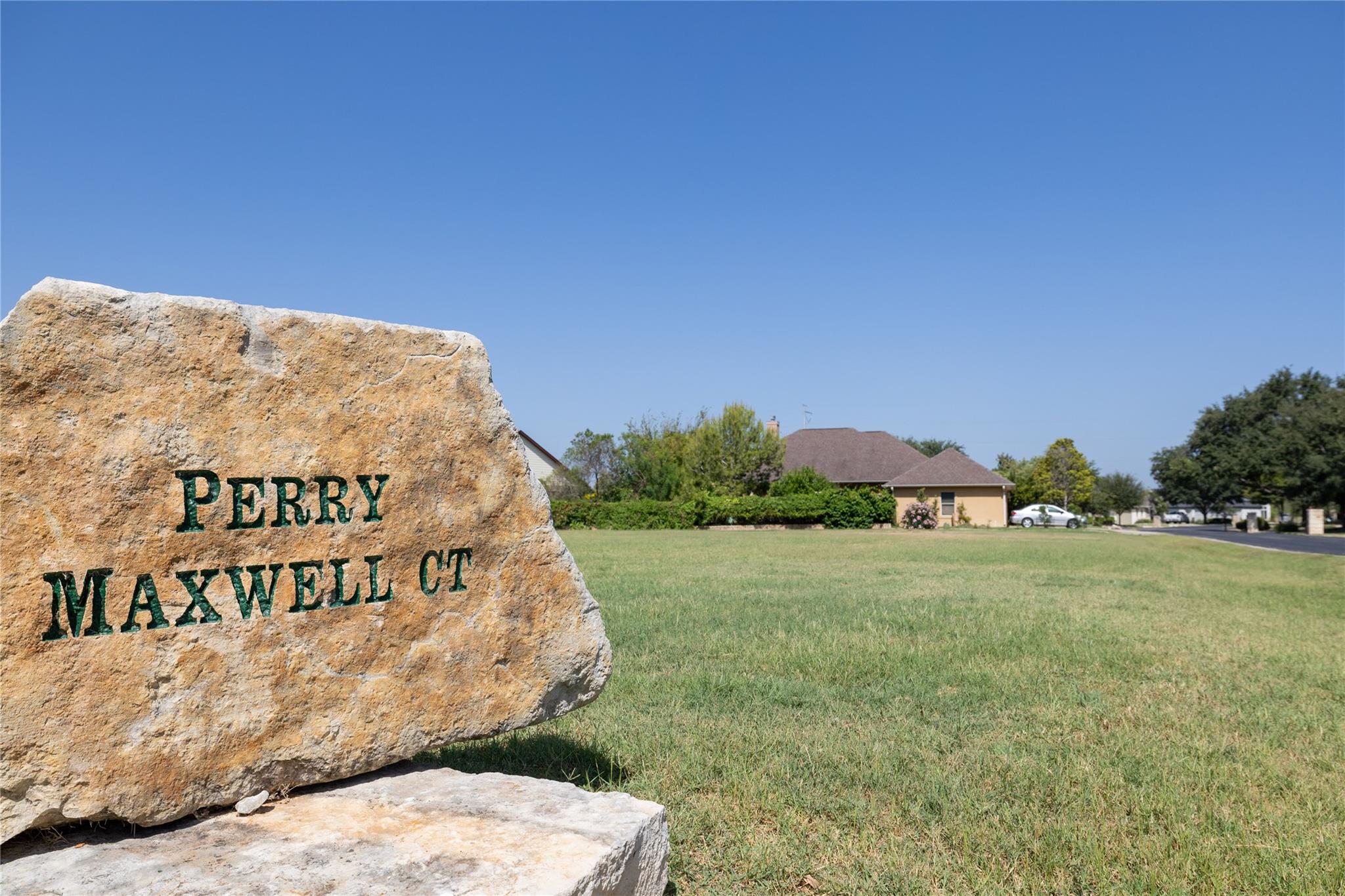 103 Perry Maxwell CT