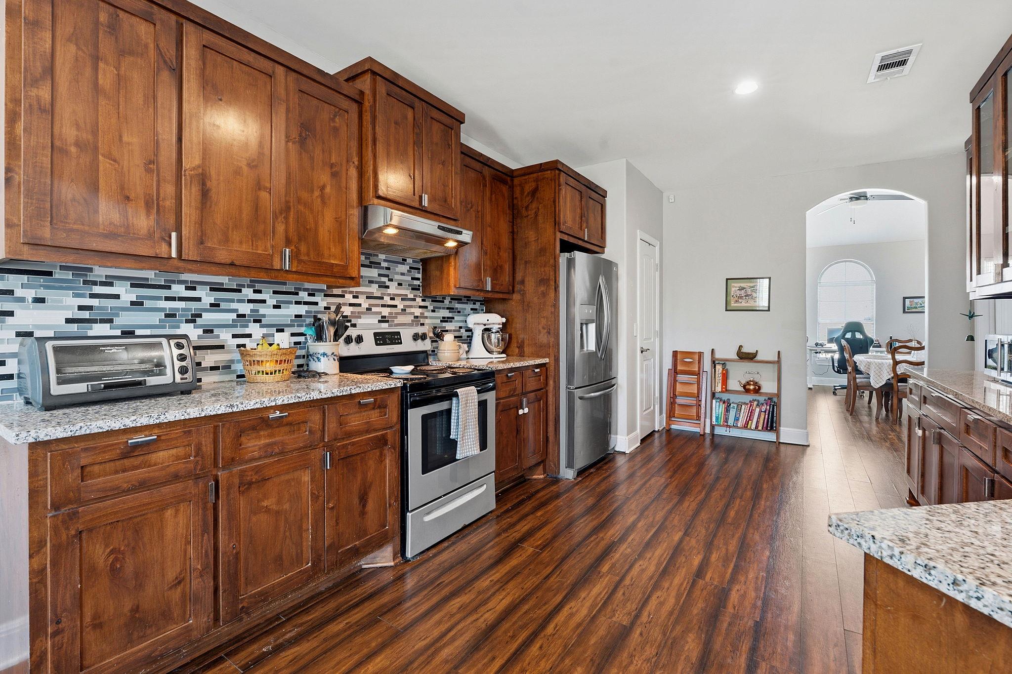 574 Highland Ranch WAY