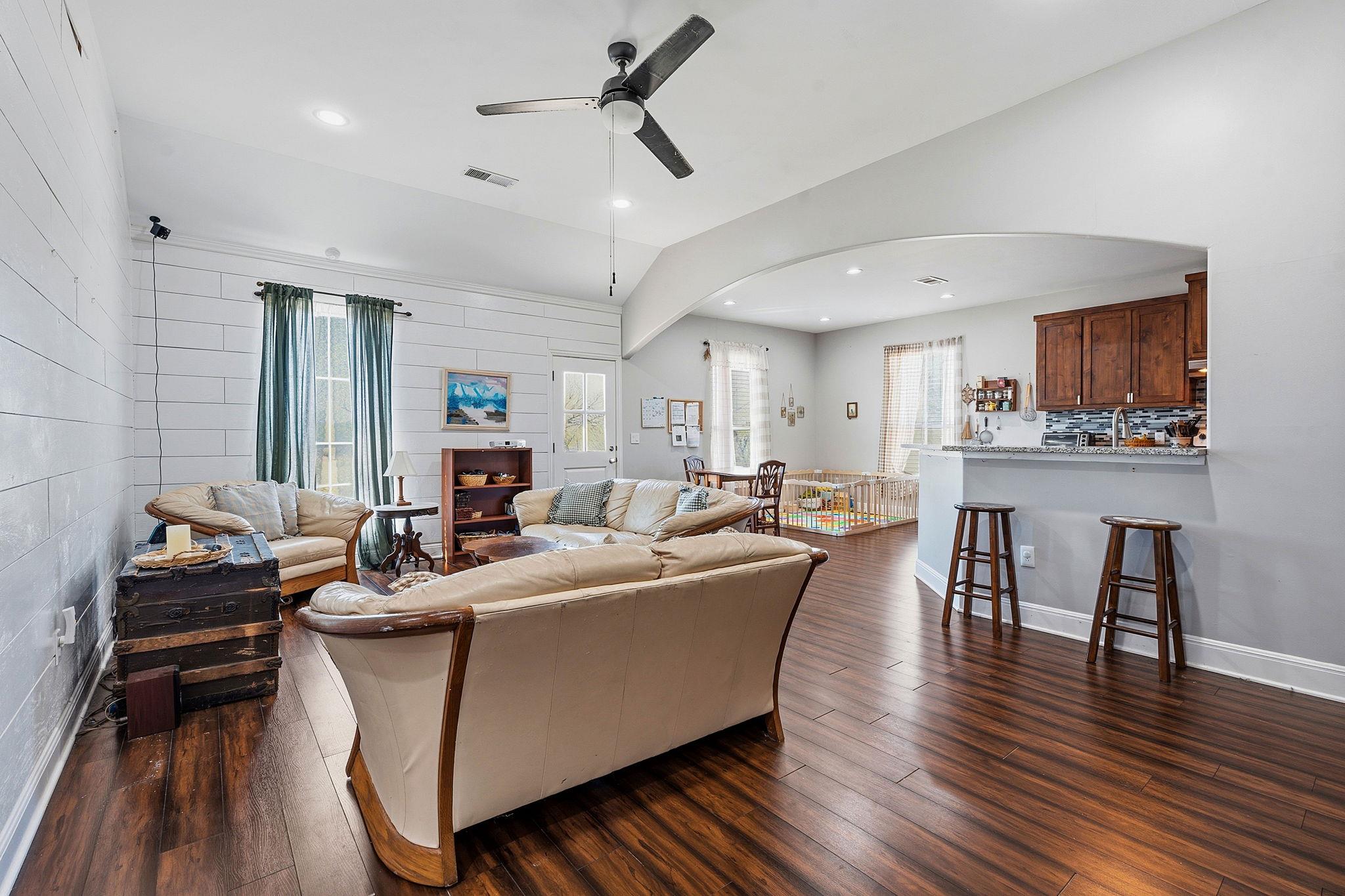 574 Highland Ranch WAY