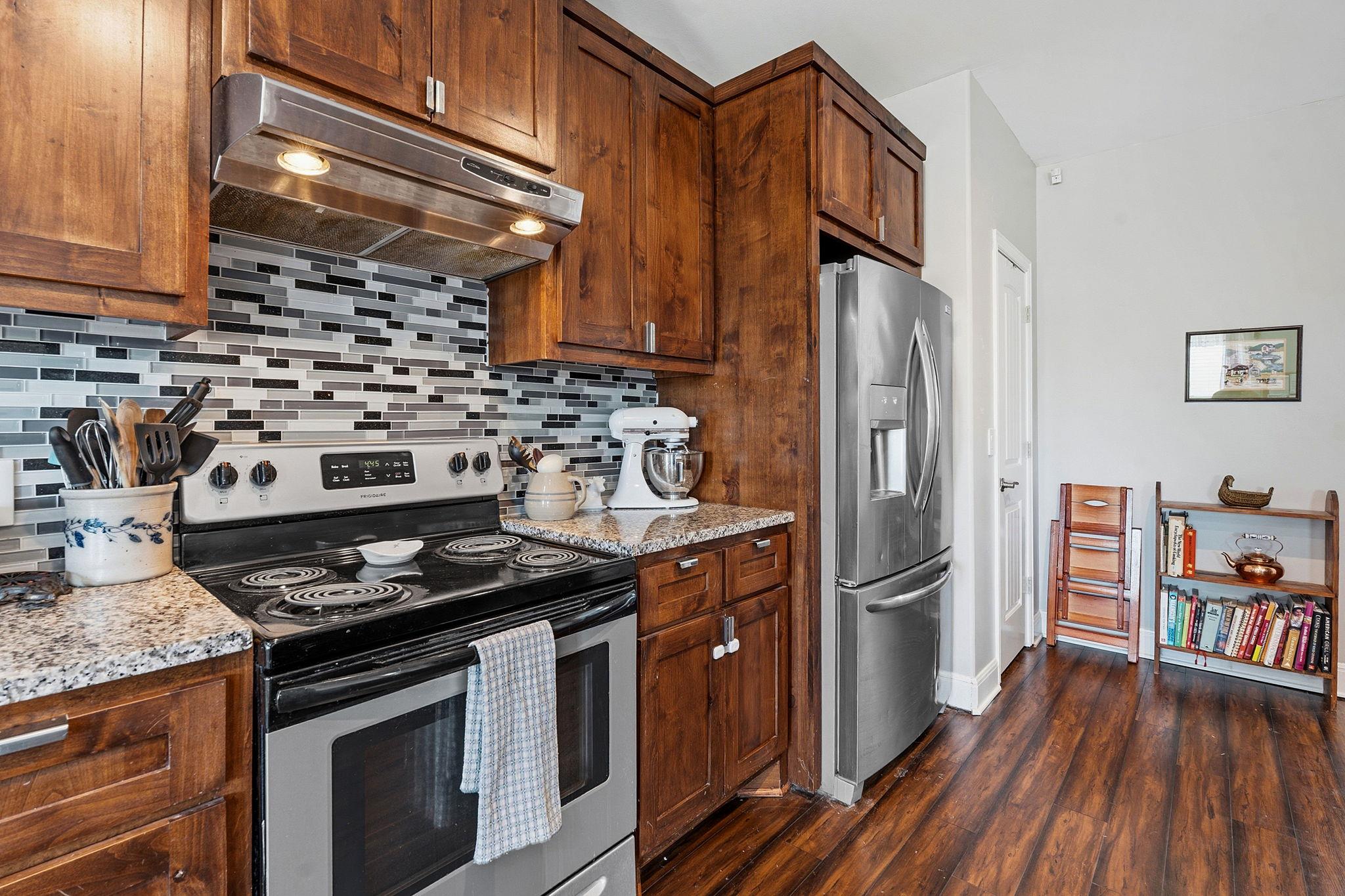 574 Highland Ranch WAY