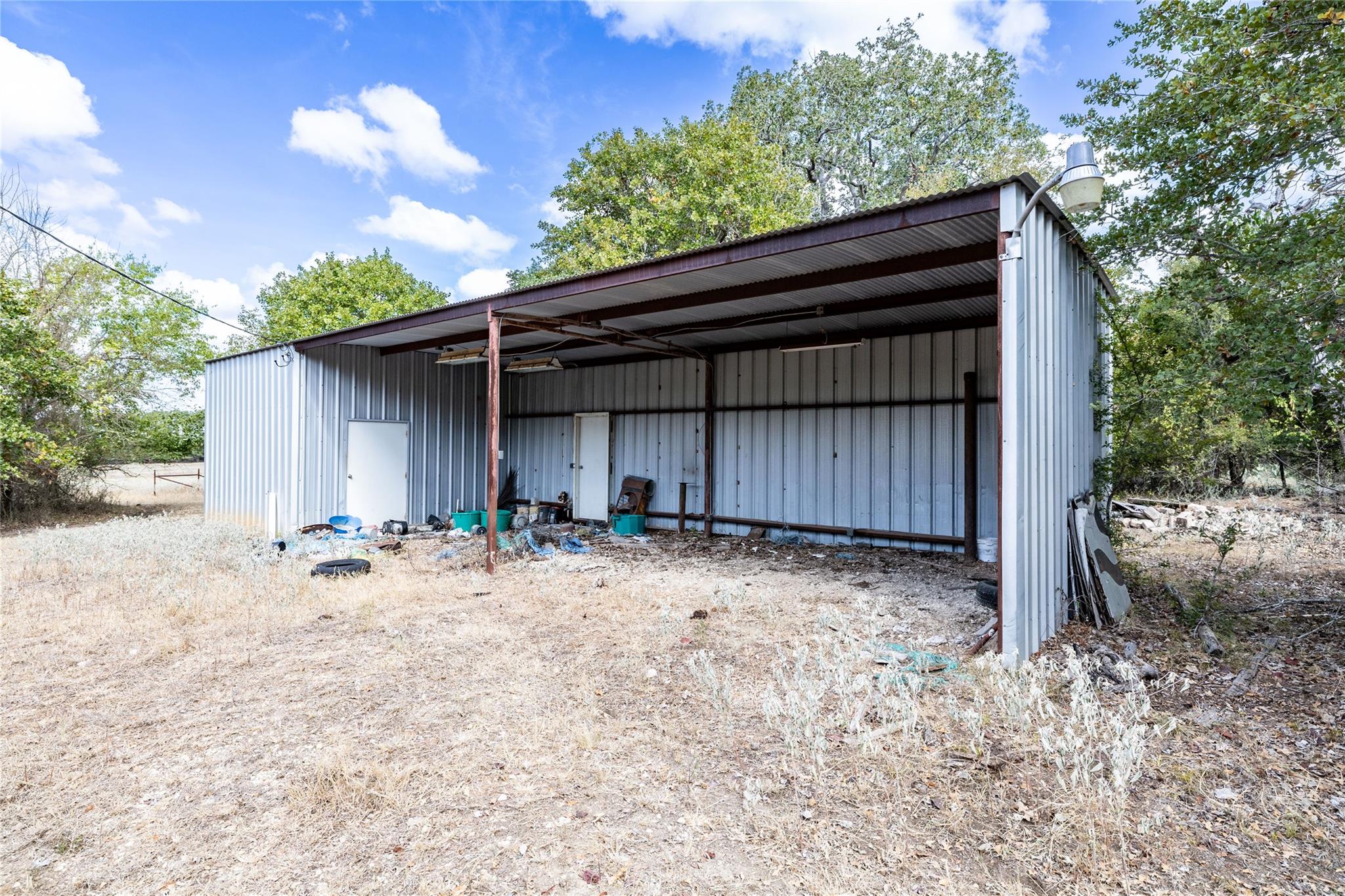 1350 Cattlemens ROW