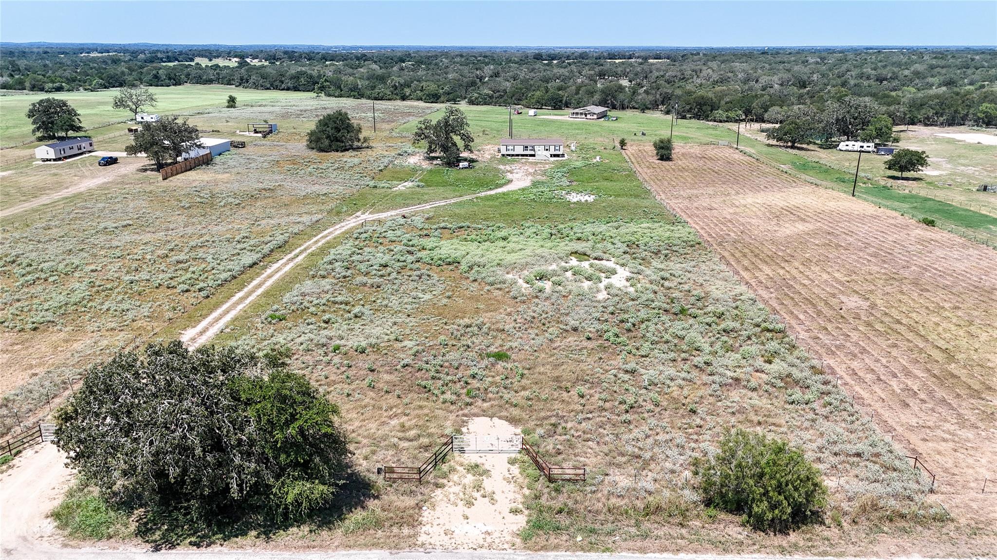 8200 Old Colony Line RD