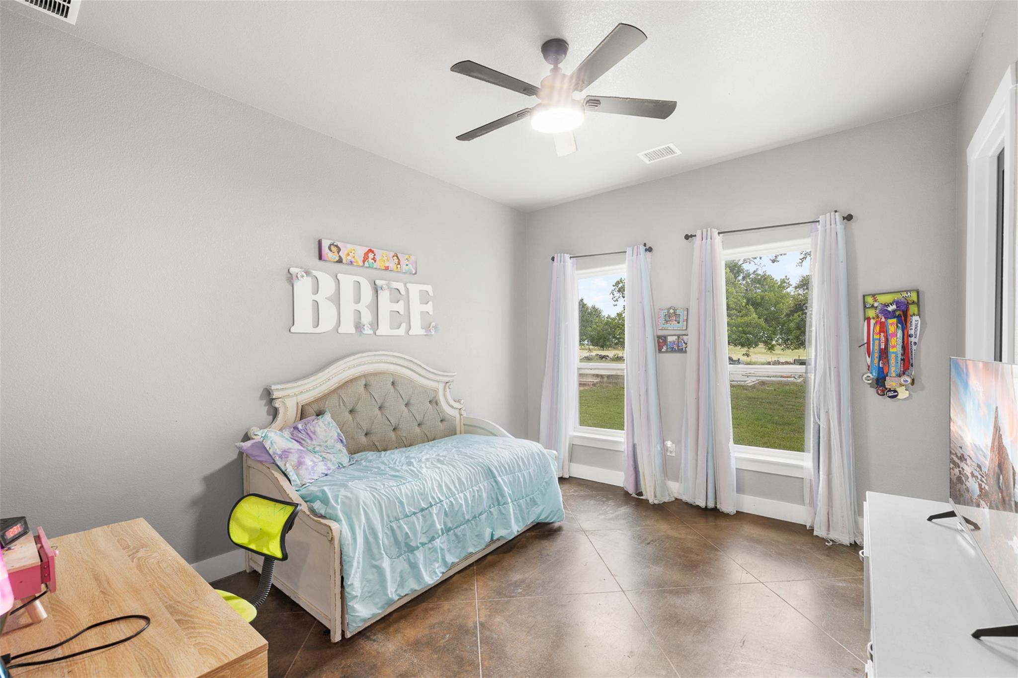 6021 N Fm 1915