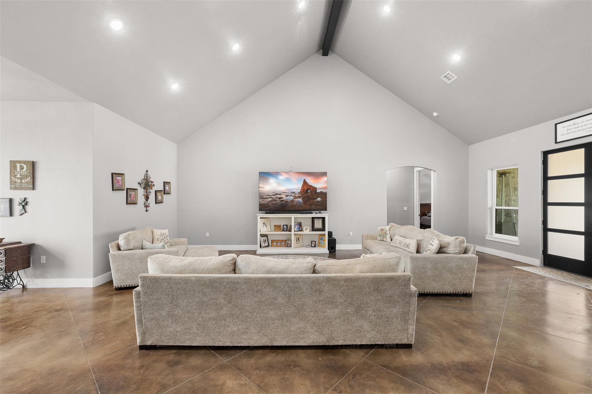 6021 N Fm 1915