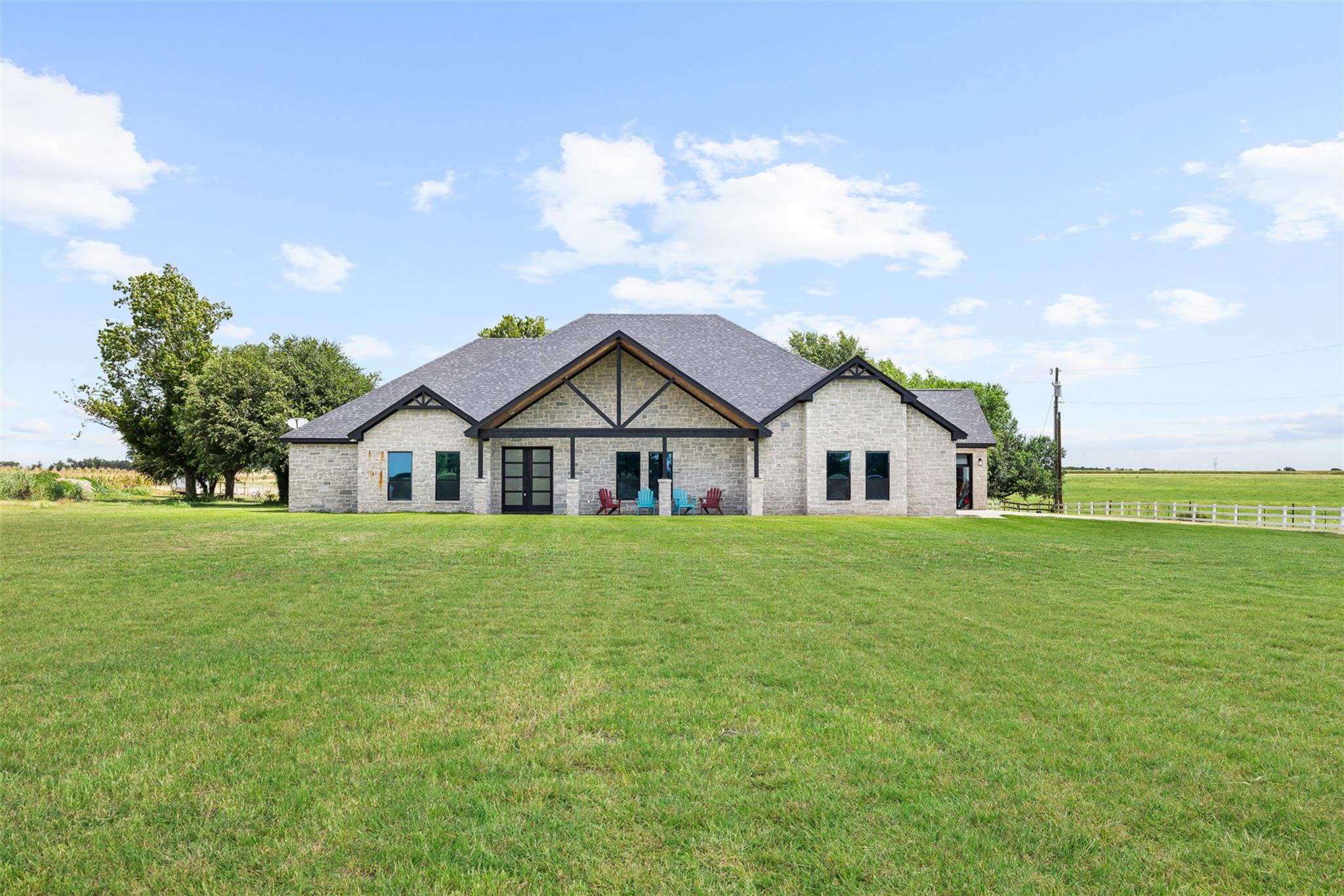 6021 N Fm 1915