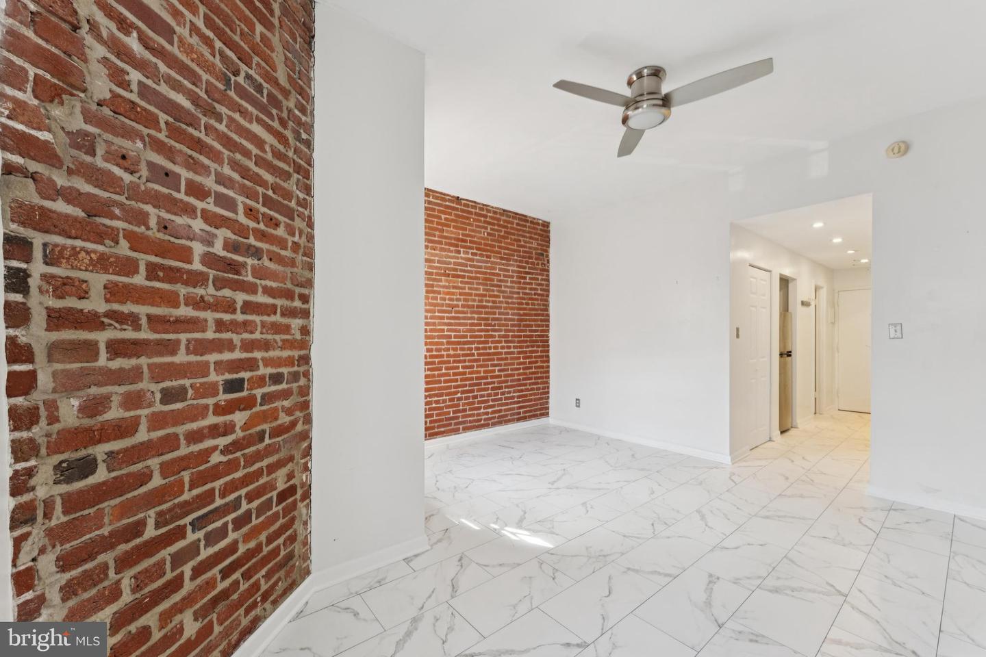 1718 Corcoran St NW #23