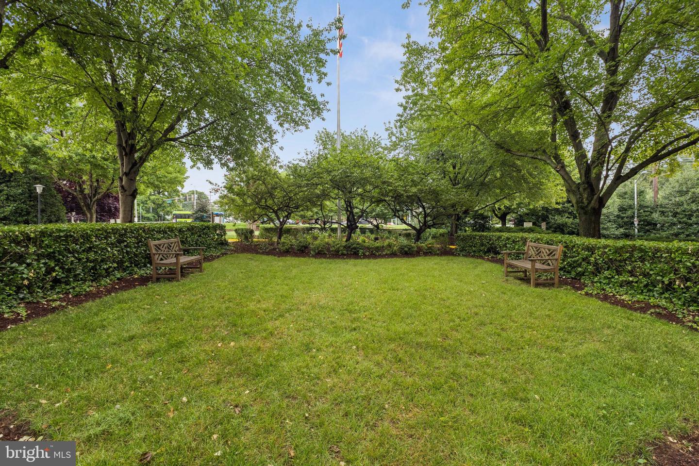 10500 Rockville Pik #1528