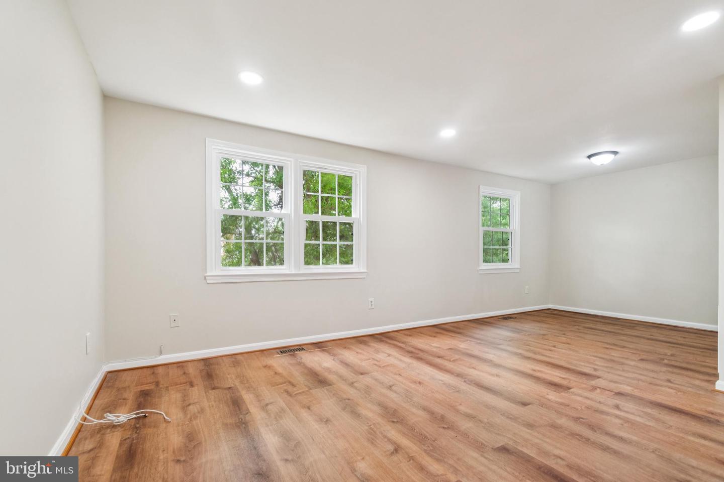 122 Sharpstead Ln