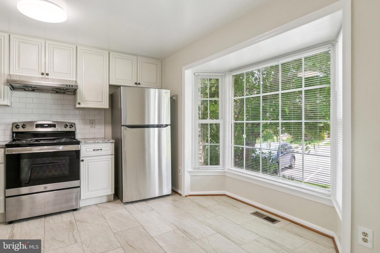 122 Sharpstead Ln