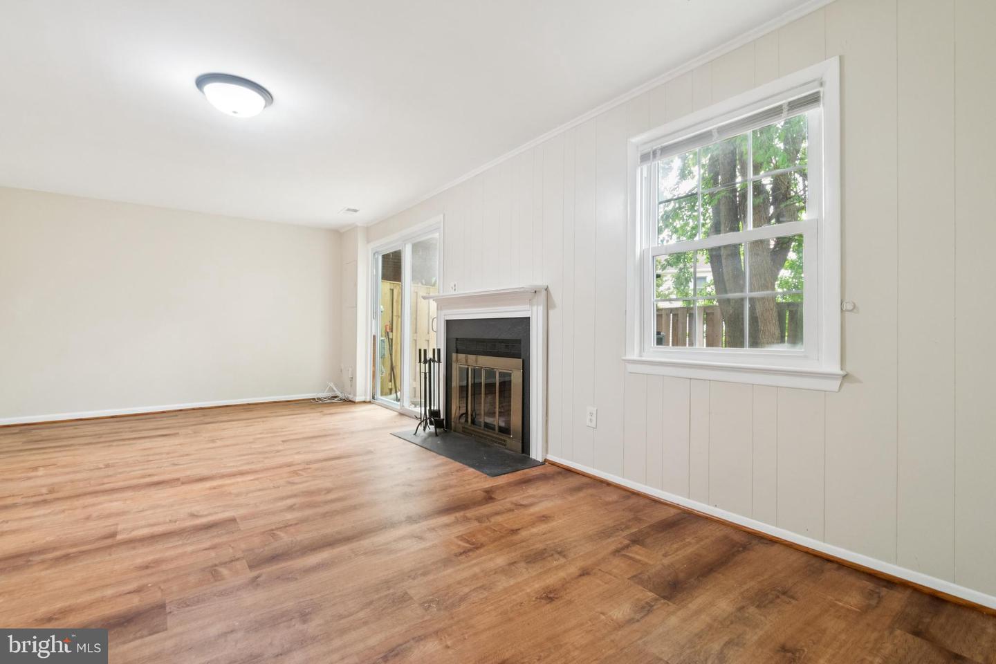 122 Sharpstead Ln