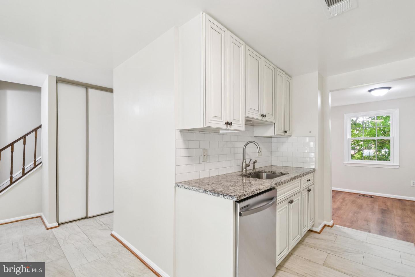 122 Sharpstead Ln
