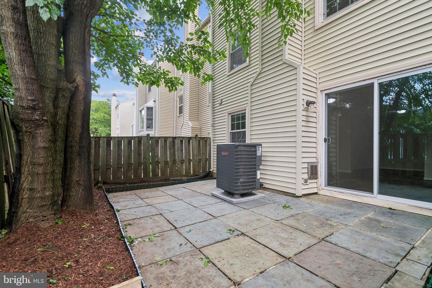 122 Sharpstead Ln