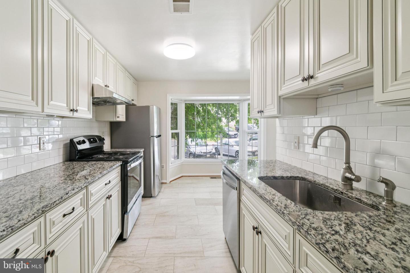 122 Sharpstead Ln