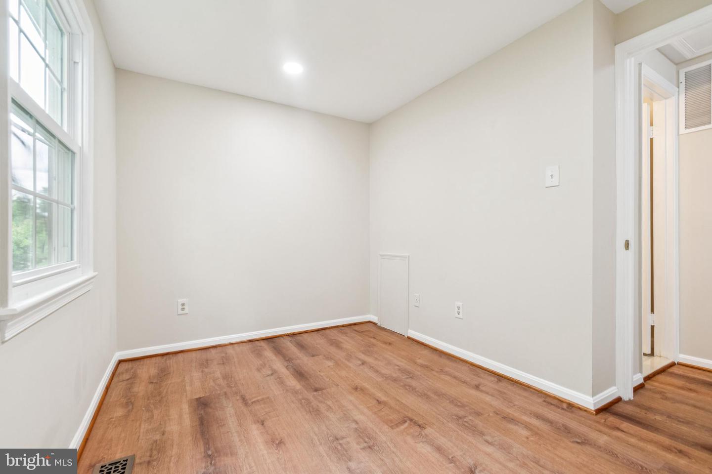 122 Sharpstead Ln