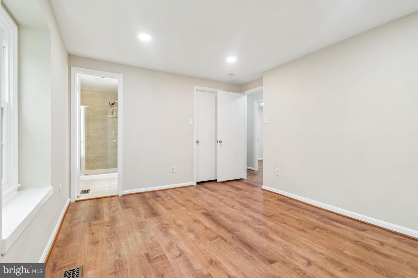 122 Sharpstead Ln