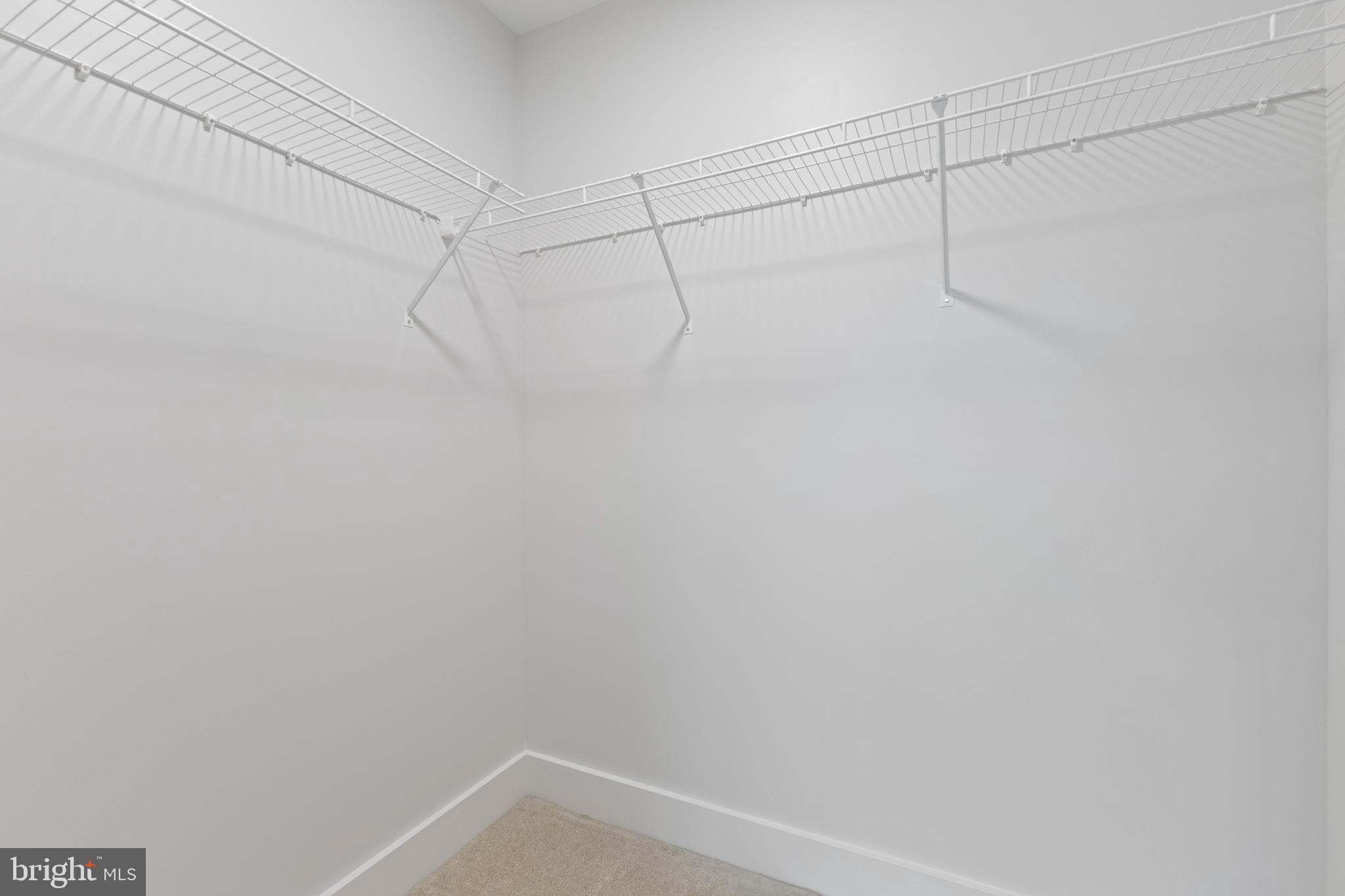 19520 VILLAGE WALK DRIVE 3-201