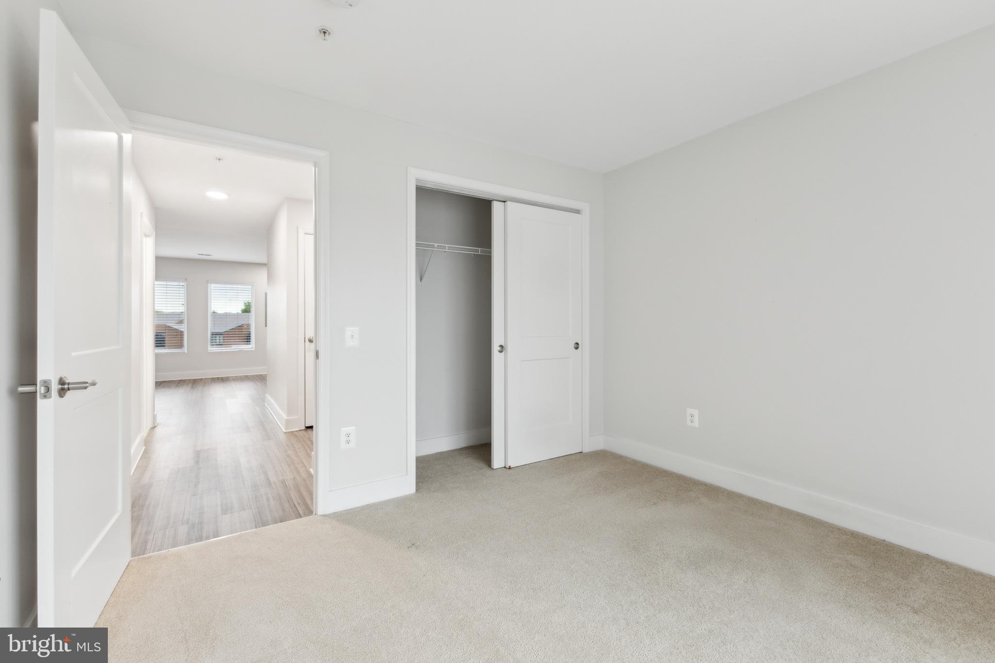 19520 VILLAGE WALK DRIVE 3-201