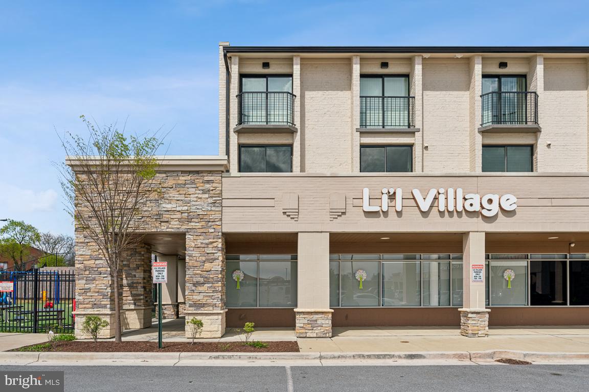 19520 VILLAGE WALK DR. 3-101