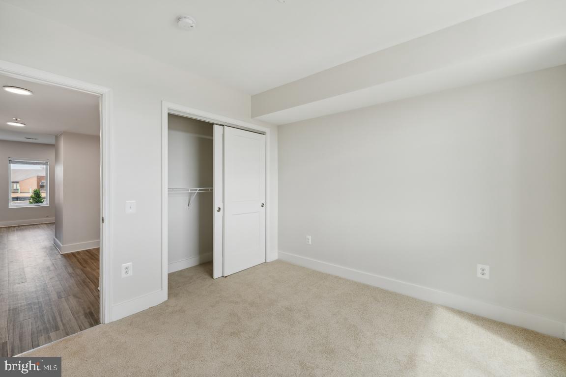 19520 VILLAGE WALK DR. 3-101