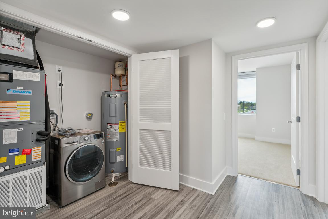 19520 VILLAGE WALK DR. 3-101