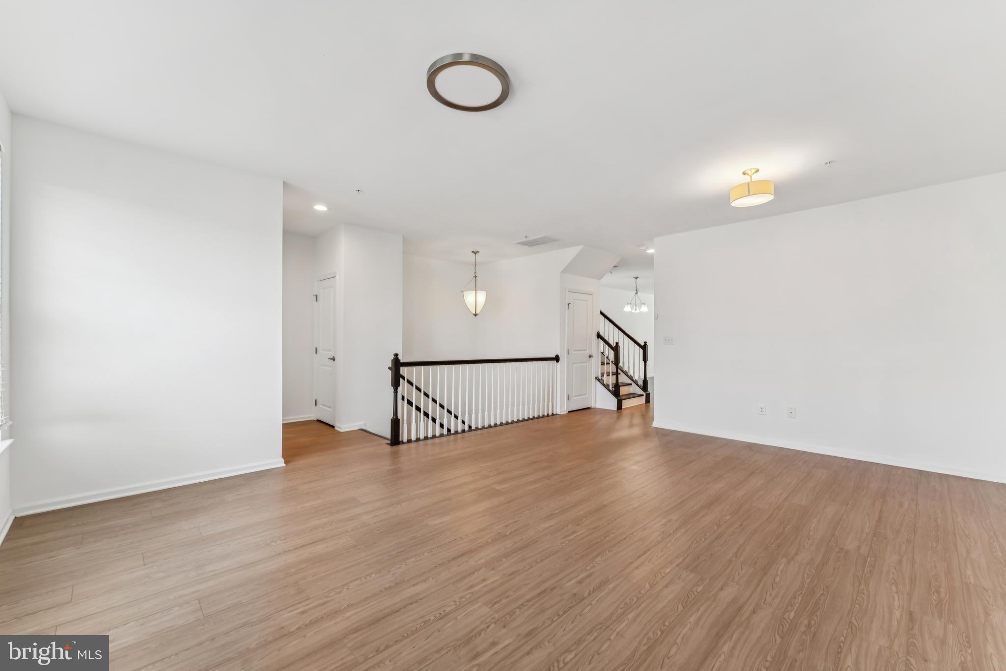5474 Stream Bank Ln