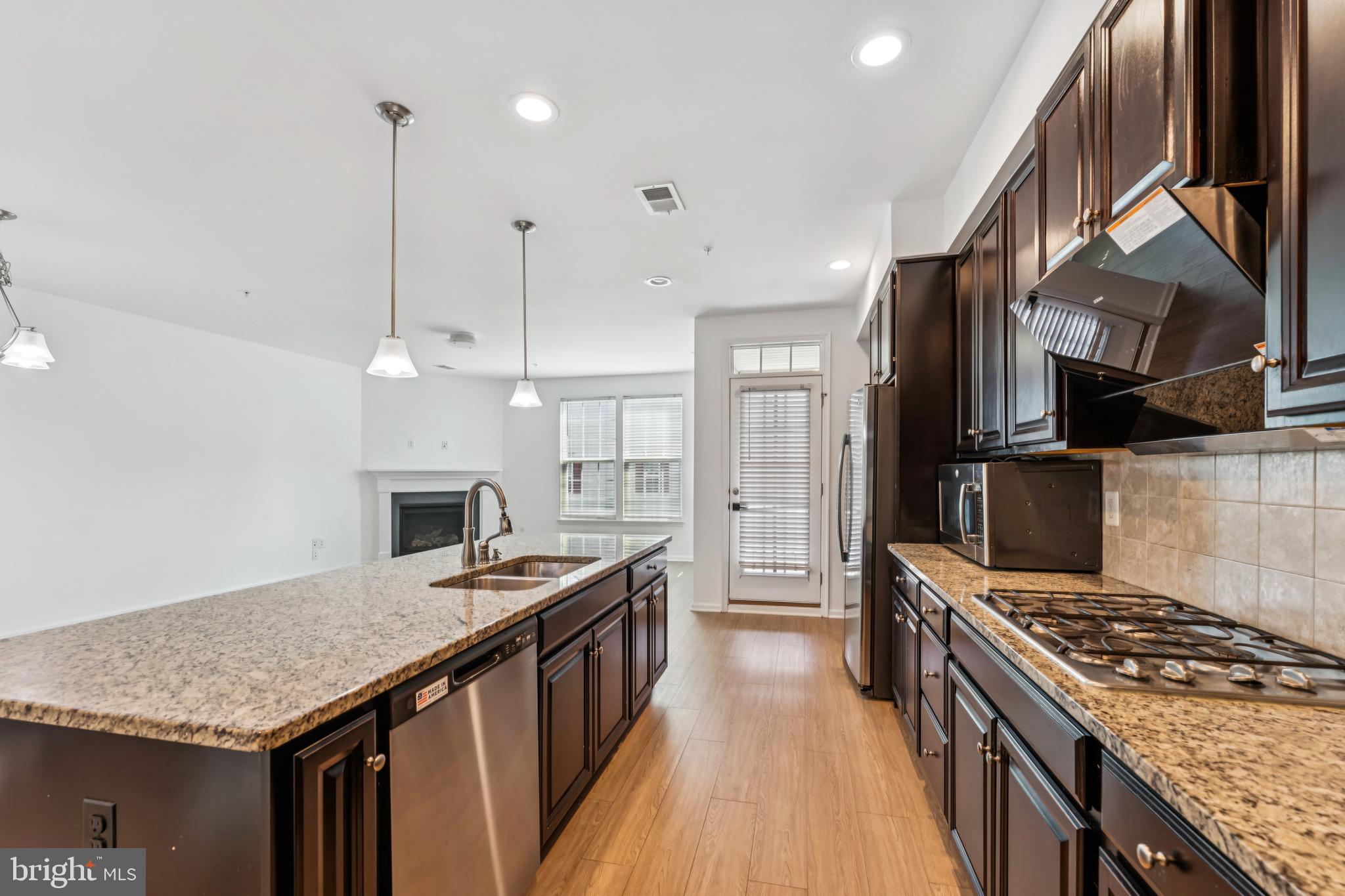 5474 Stream Bank Ln