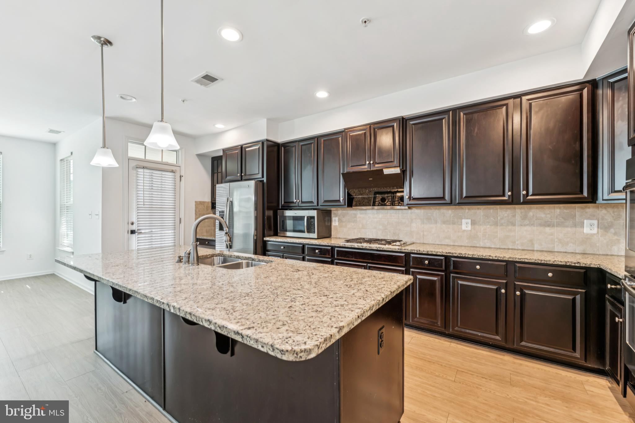 5474 Stream Bank Ln