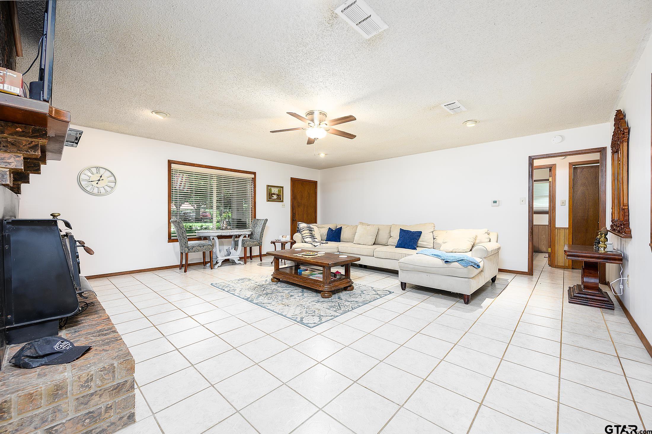 20672 Post Oak Dr